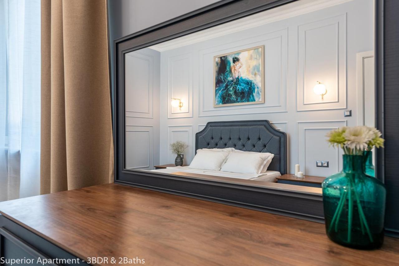 Luxury & Unique - Center Apt. - 3bdr & 2 Baths